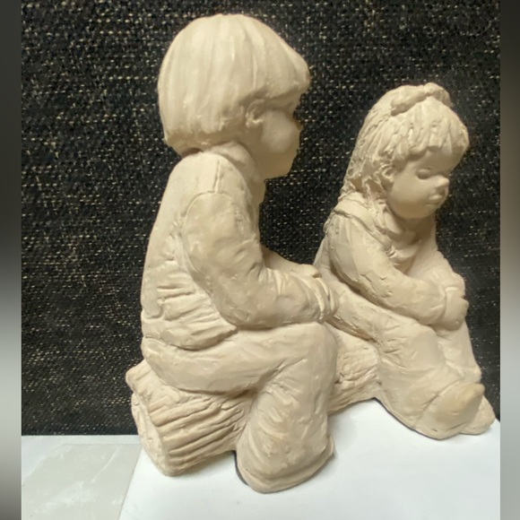 Austin Sculptures “First Love” Figurine - Picture 9 of 16